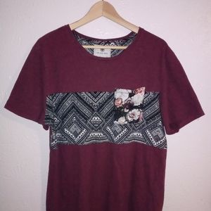 On the byas t-shirt with patterned pocket